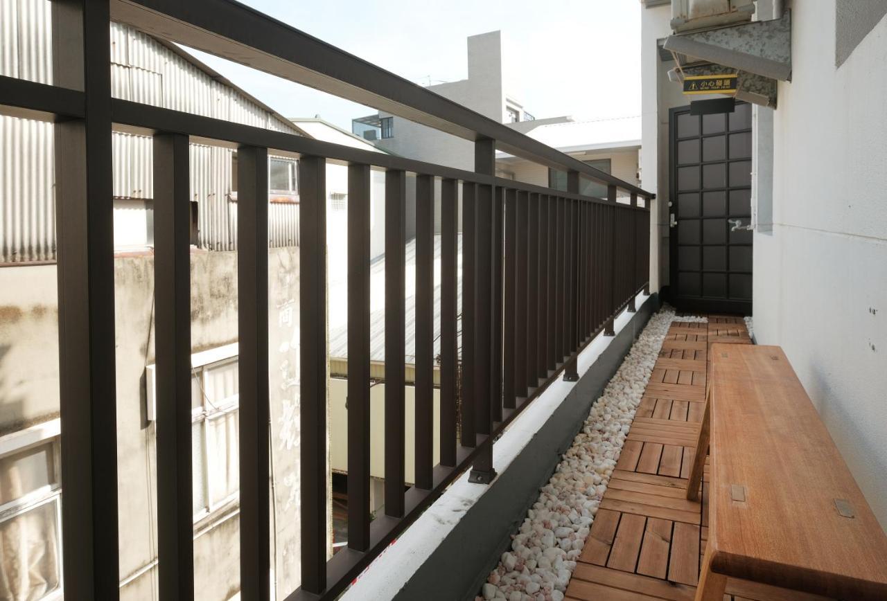 Journey Hostel Tainan Exterior foto